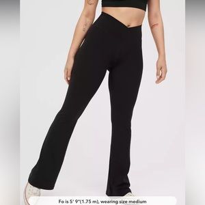 NWT OFFLINE By Aerie Real Me High Waisted Crossover Flare Legging - XS Short